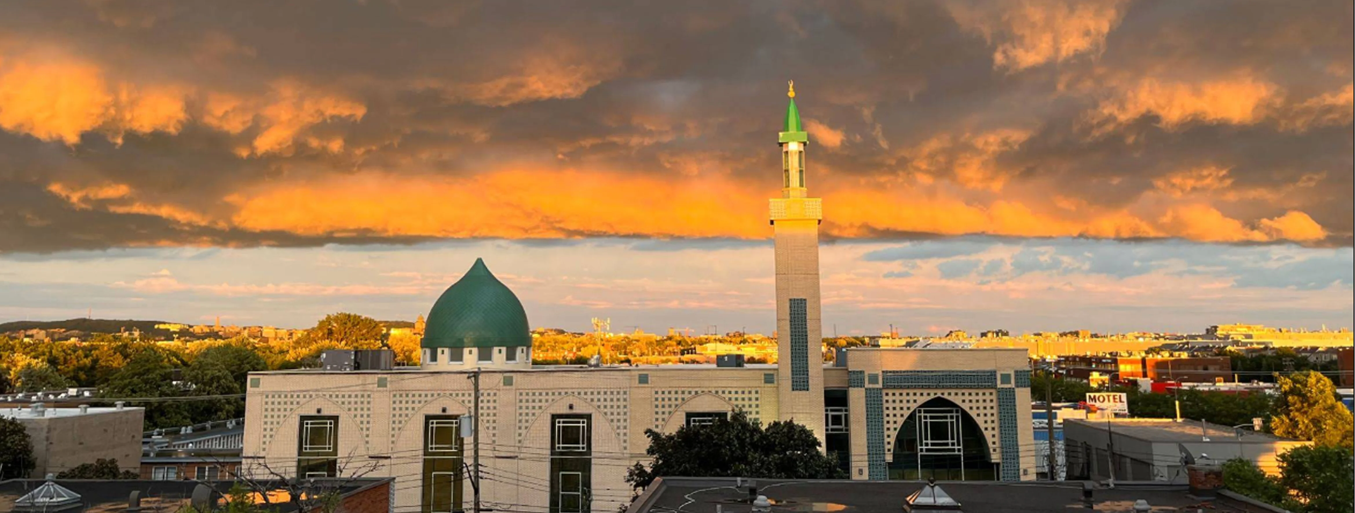 Exterior view of Islamic Center of Quebec Montréal building